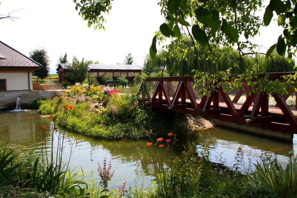 Penzion Eko Park Piestany Hotel Exterior photo